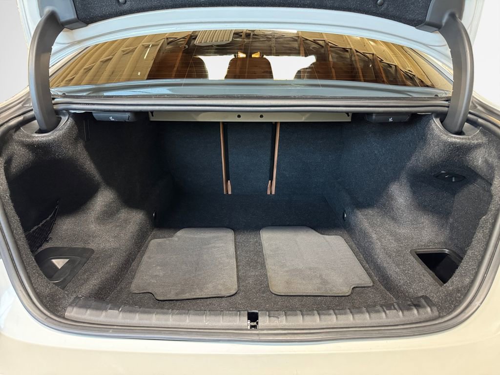 Used 2022 BMW 530i xDrive w/ Premium Package image 25