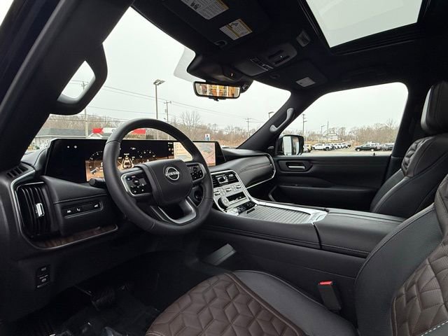 Used 2025 Nissan Armada Platinum Reserve image 15