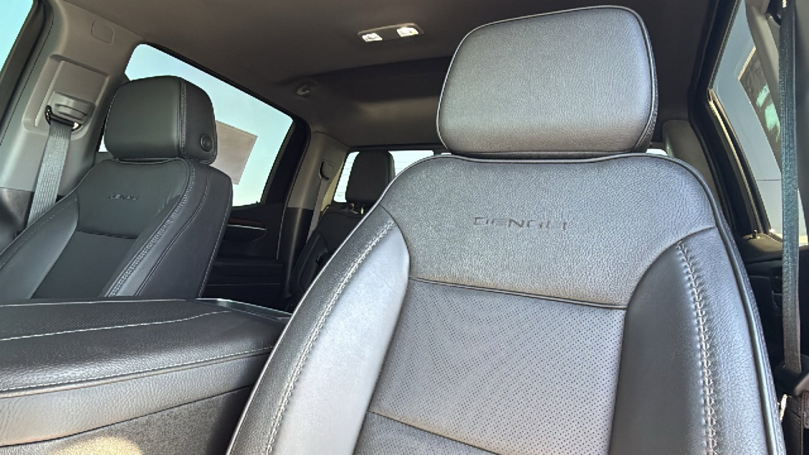Certified 2025 GMC Sierra 1500 Denali AWD/4WD image 18