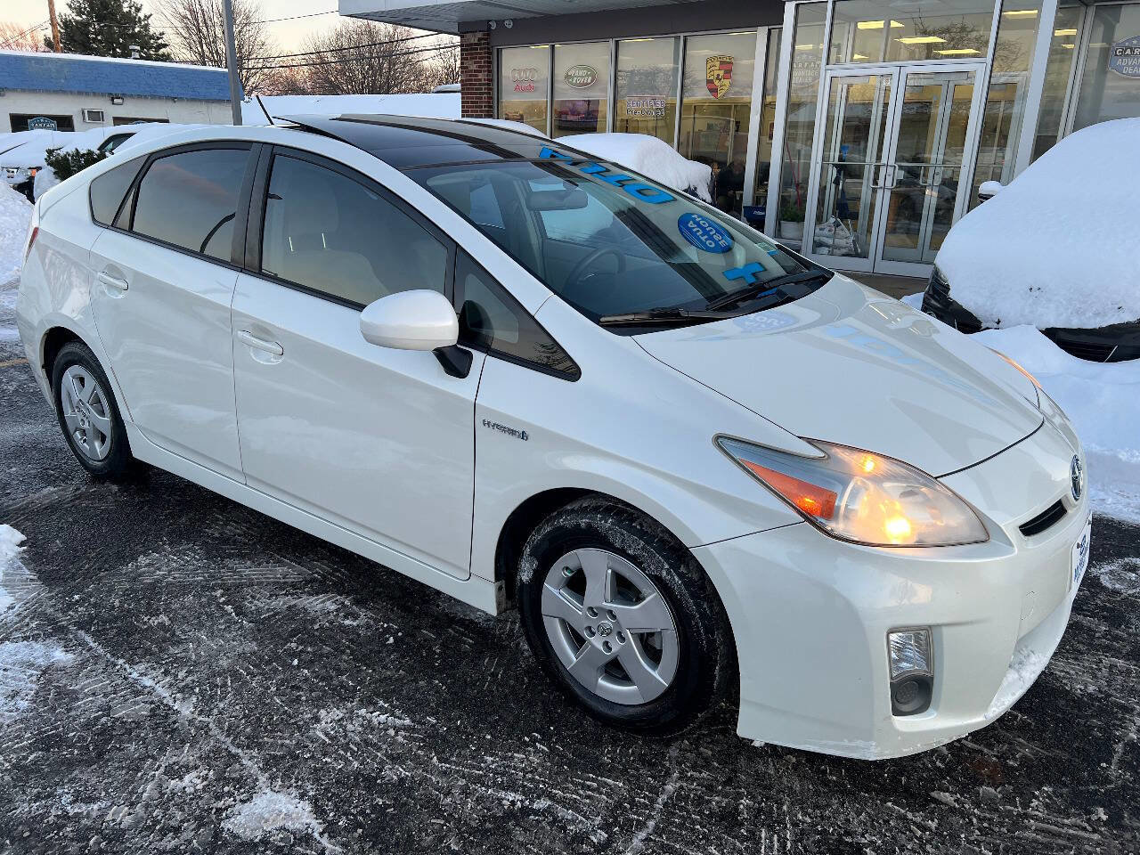 Used 2010 Toyota Prius Three image 4