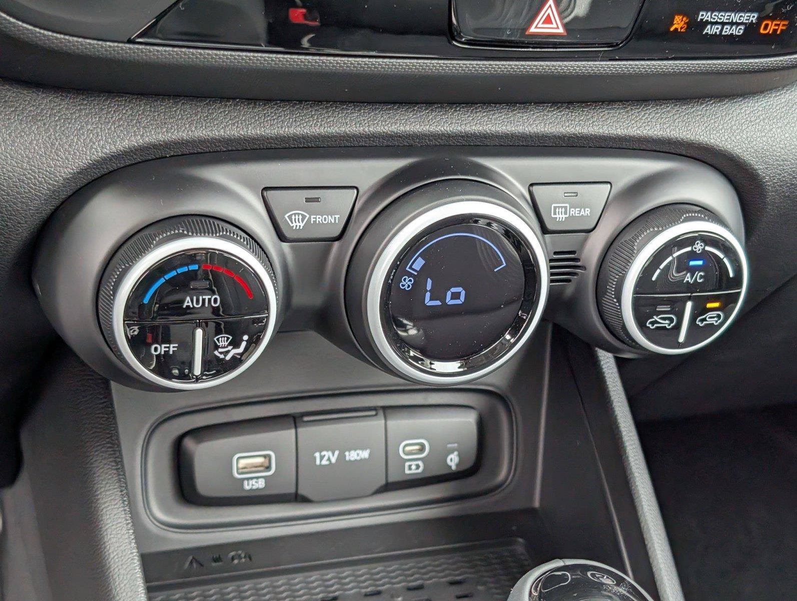 New 2026 Hyundai Venue SEL FWD image 21