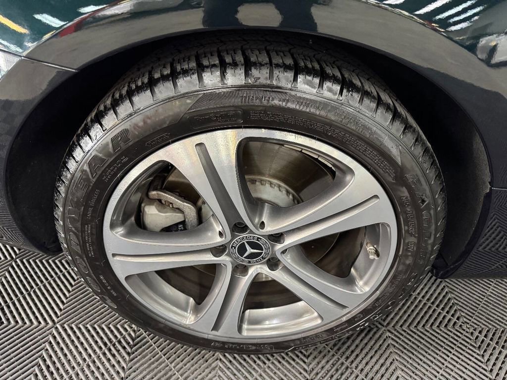 Used 2018 Mercedes-Benz E 400 E 400 image 21