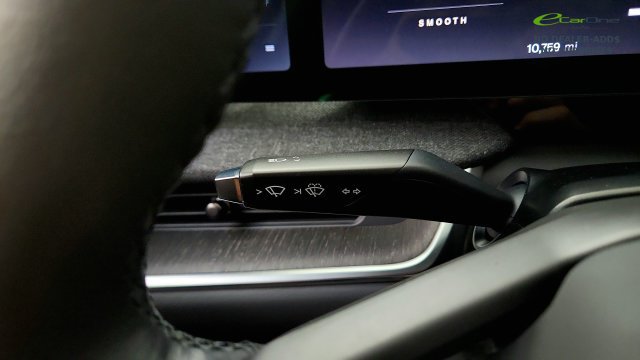 Used 2025 Lucid Air Pure RWD image 57