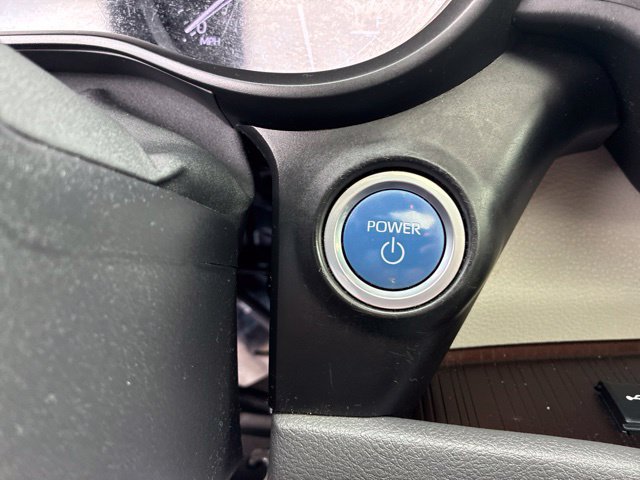 Used 2021 Toyota Sienna XLE FWD image 27