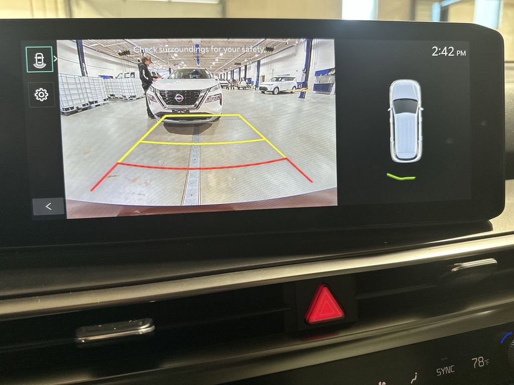 Used 2025 Kia Sorento S w/ Panoramic Sunroof Package image 25