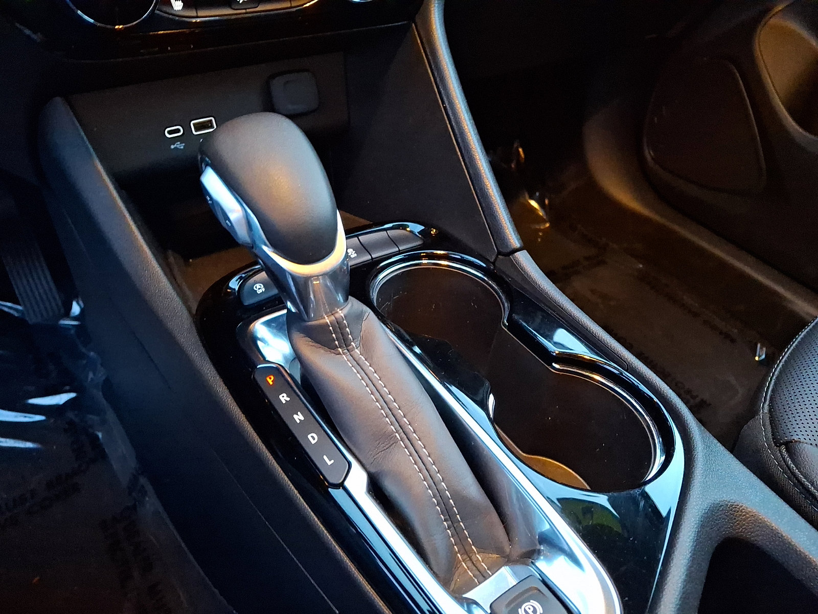 Certified 2024 Buick Encore GX Sport Touring w/ Comfort Package image 22