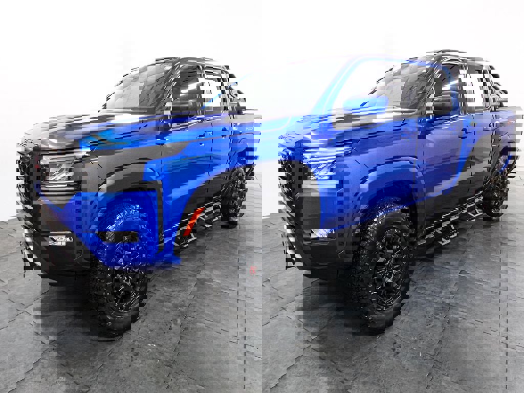 Used 2024 Nissan Frontier PRO-4X w/ Pro Premium Package image 3