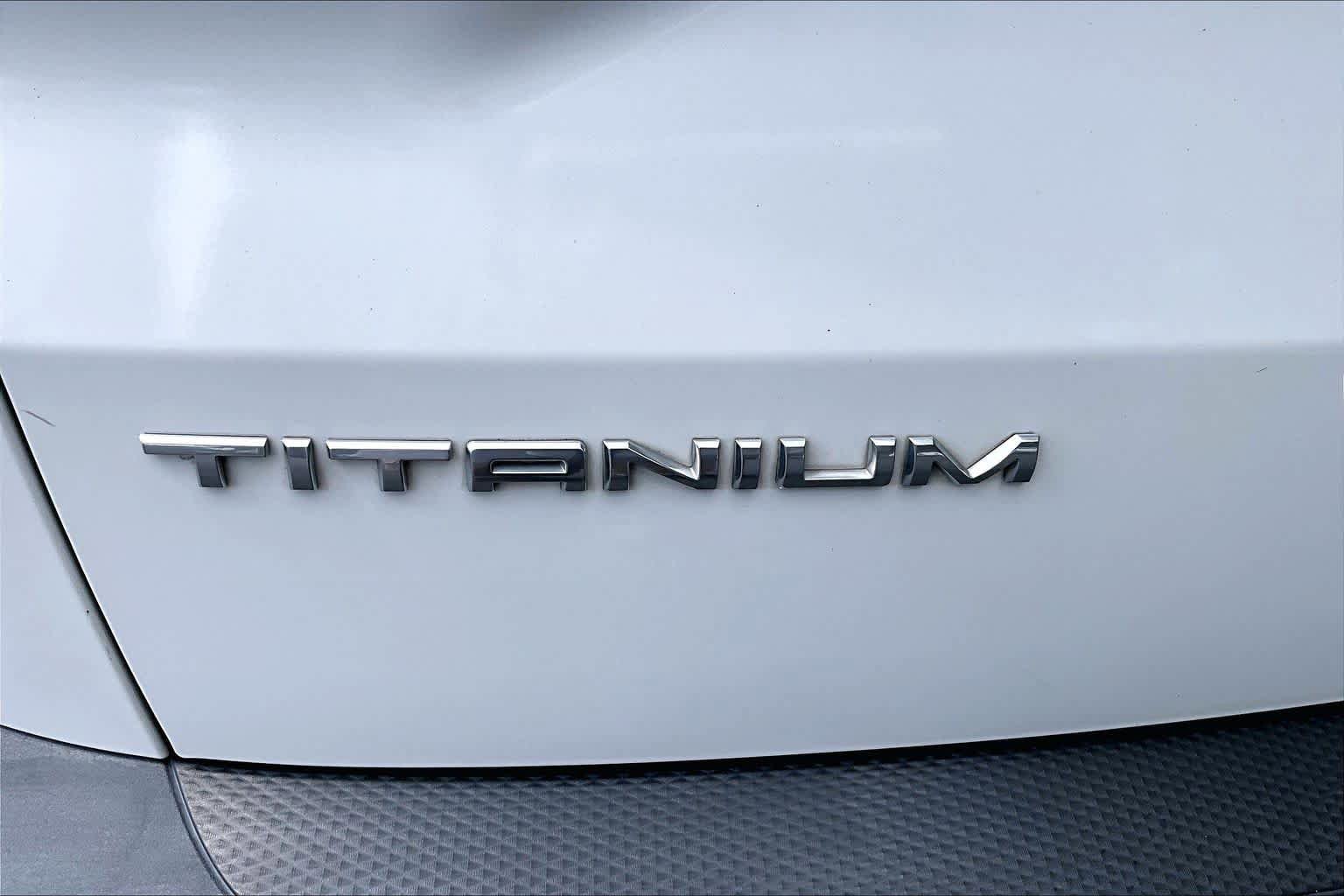 Used 2020 Ford Escape Titanium AWD/4WD image 30