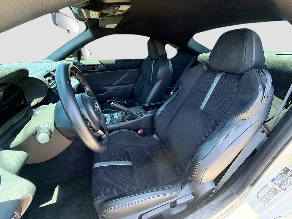 Used 2024 Toyota GR86 Premium RWD image 20