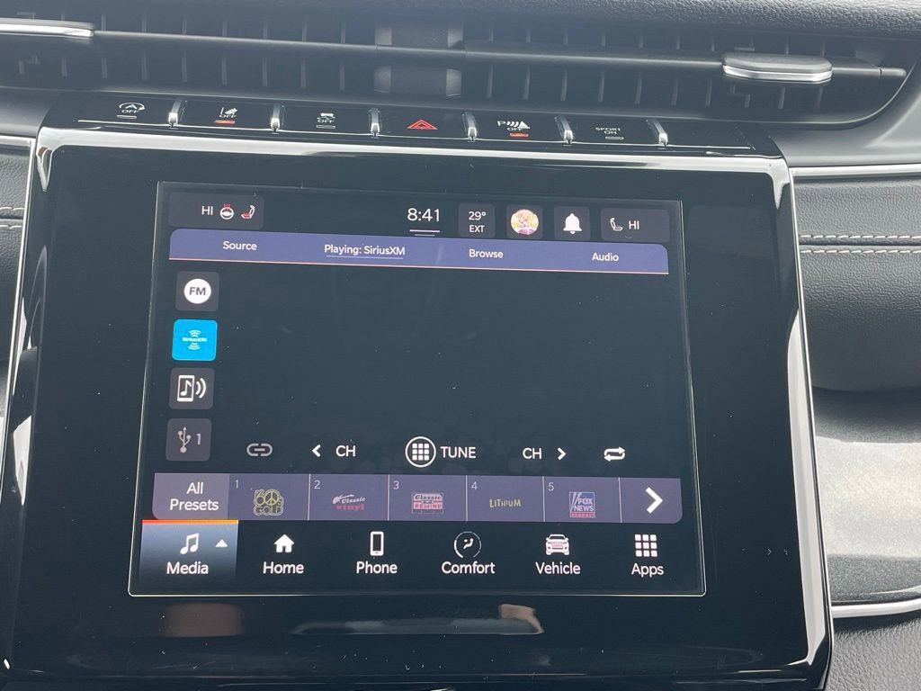 Used 2023 Jeep Grand Cherokee L Laredo image 40