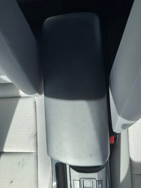Certified 2023 Toyota Prius LE FWD image 28