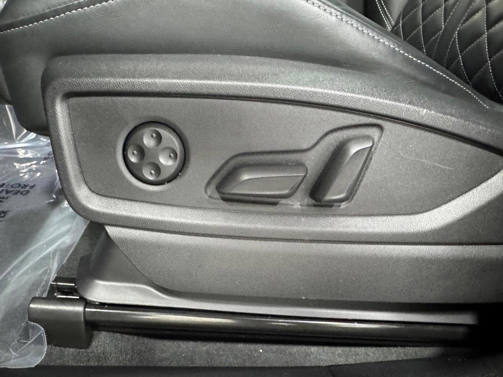 Used 2023 Audi SQ5 Premium Plus w/ Premium Plus Package image 29