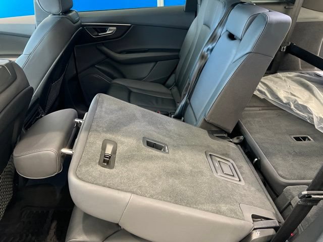 Used 2021 Audi Q7 3.0T Premium AWD/4WD image 16