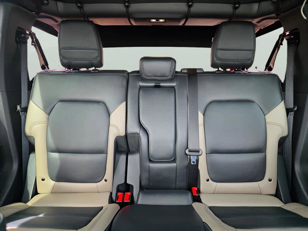 Used 2024 Ford Bronco Wildtrak image 29