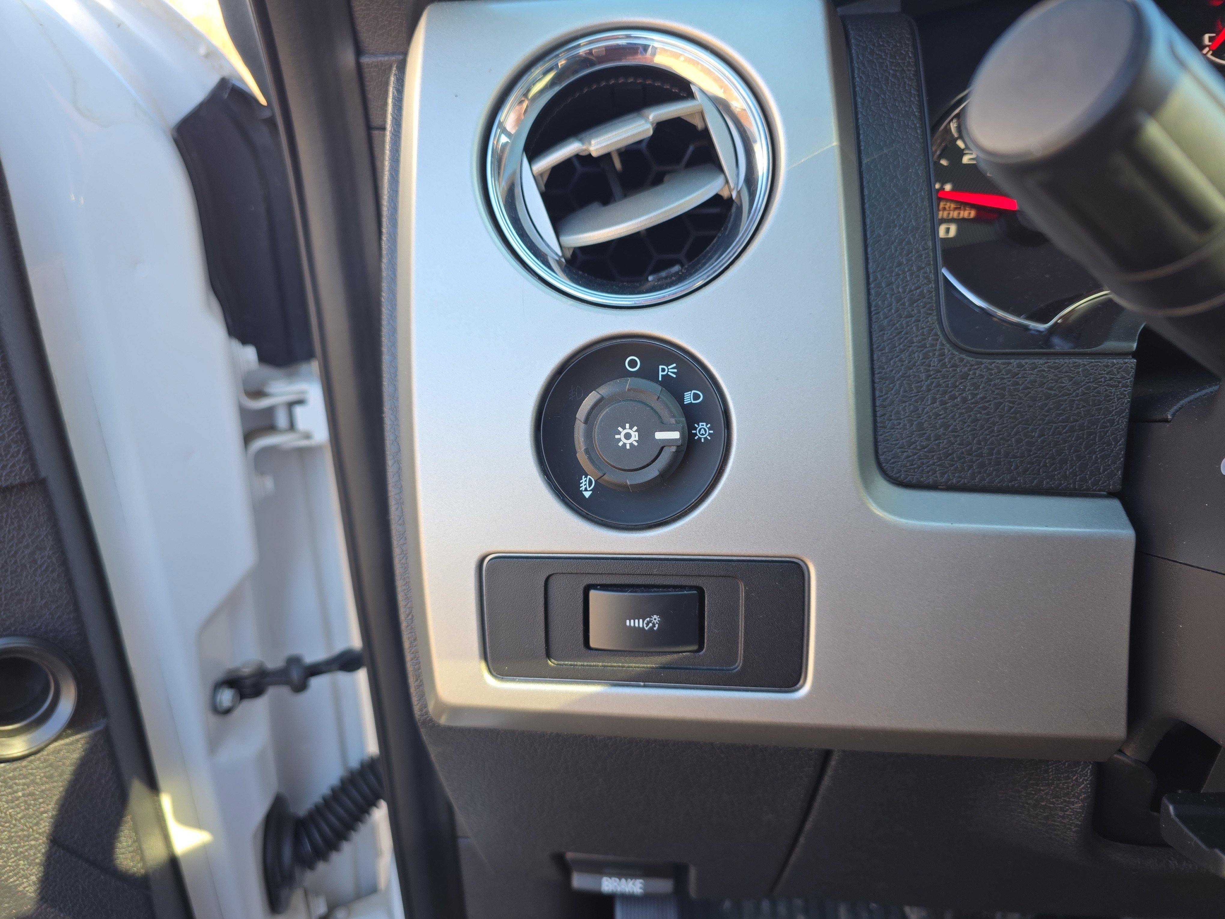 Used 2014 Ford F150 FX4 w/ Equipment Group 402A Luxury image 25