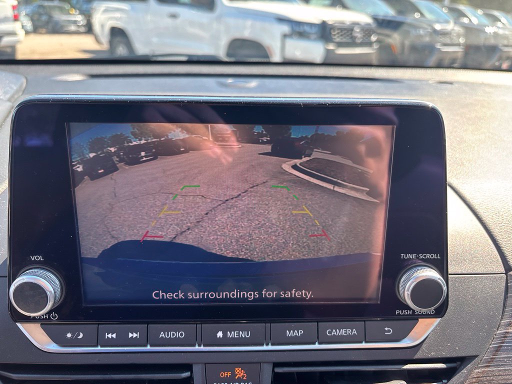Used 2022 Nissan Altima 2.5 SL FWD image 12