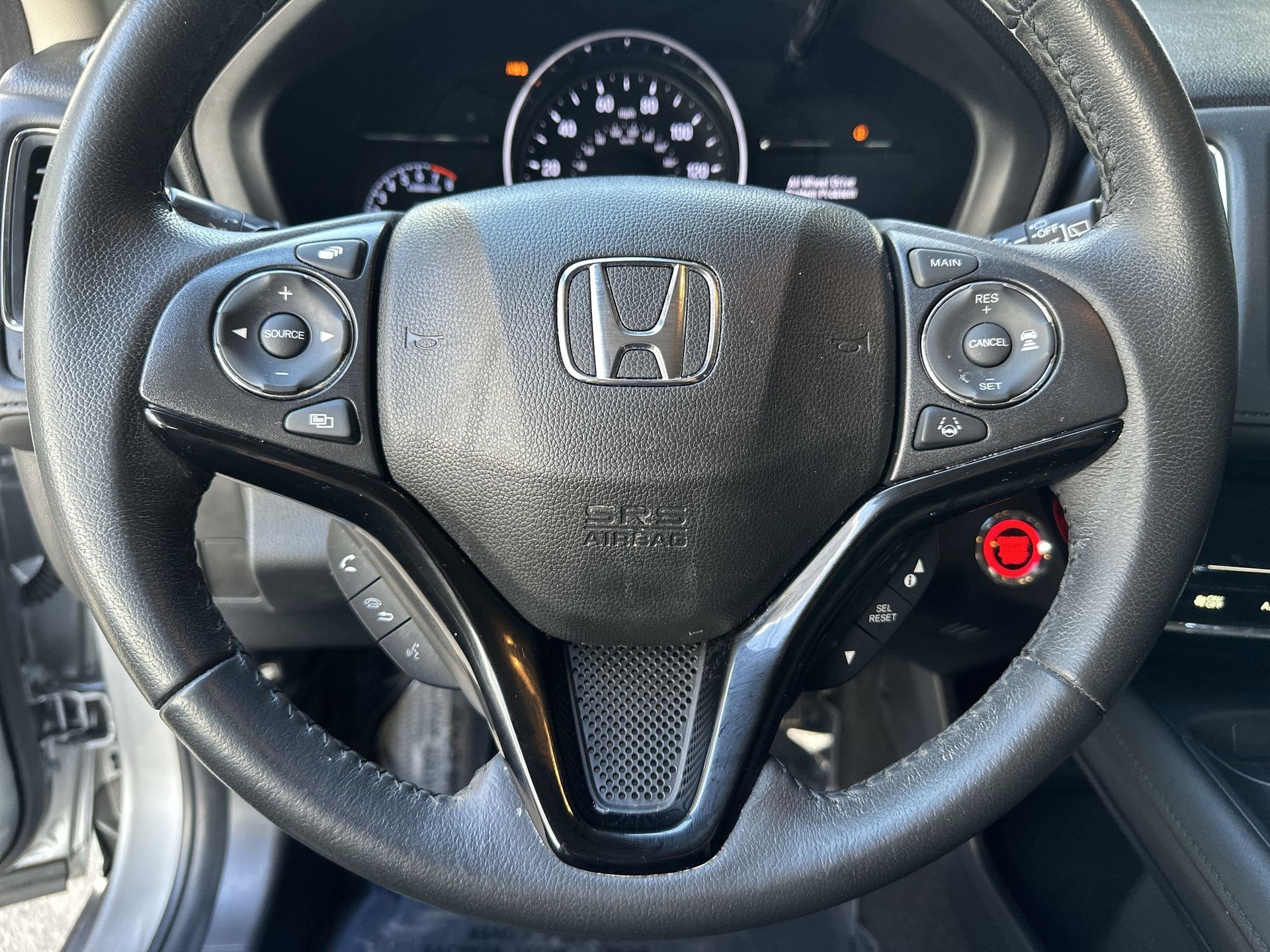 Used 2020 Honda HR-V Touring image 11