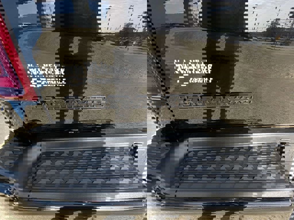 Used 2025 RAM 2500 Laramie image 31