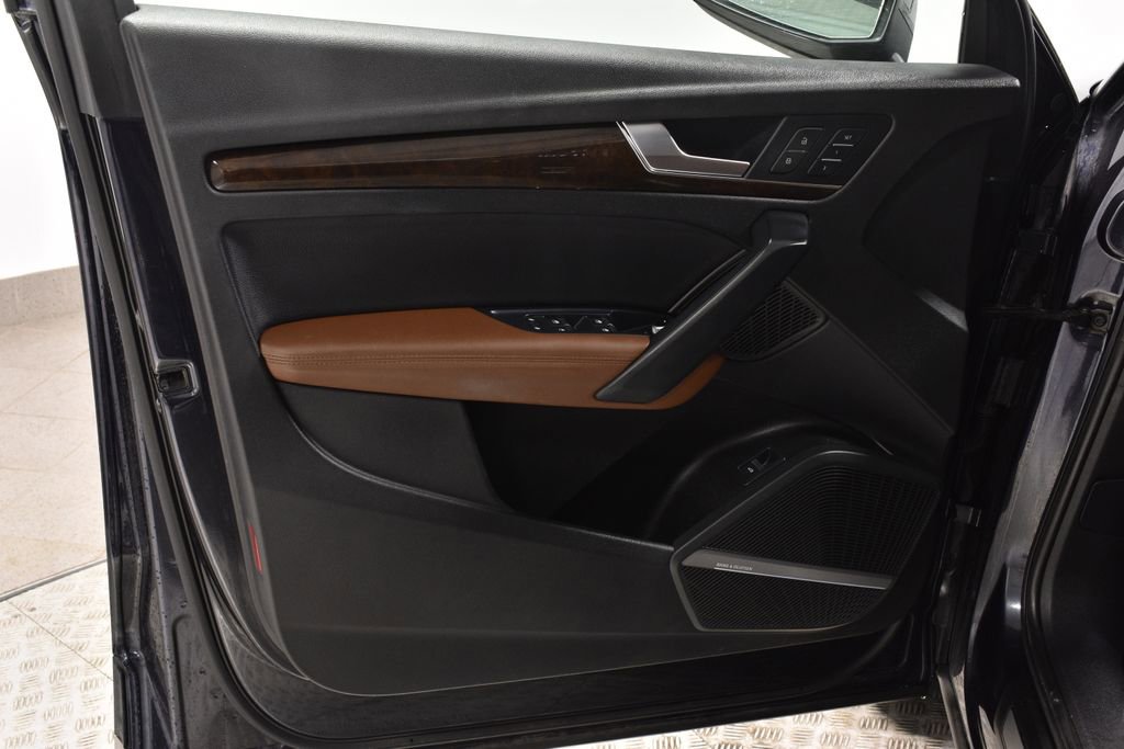 Used 2019 Audi Q5 2.0T Premium Plus w/ Premium Plus Package image 9