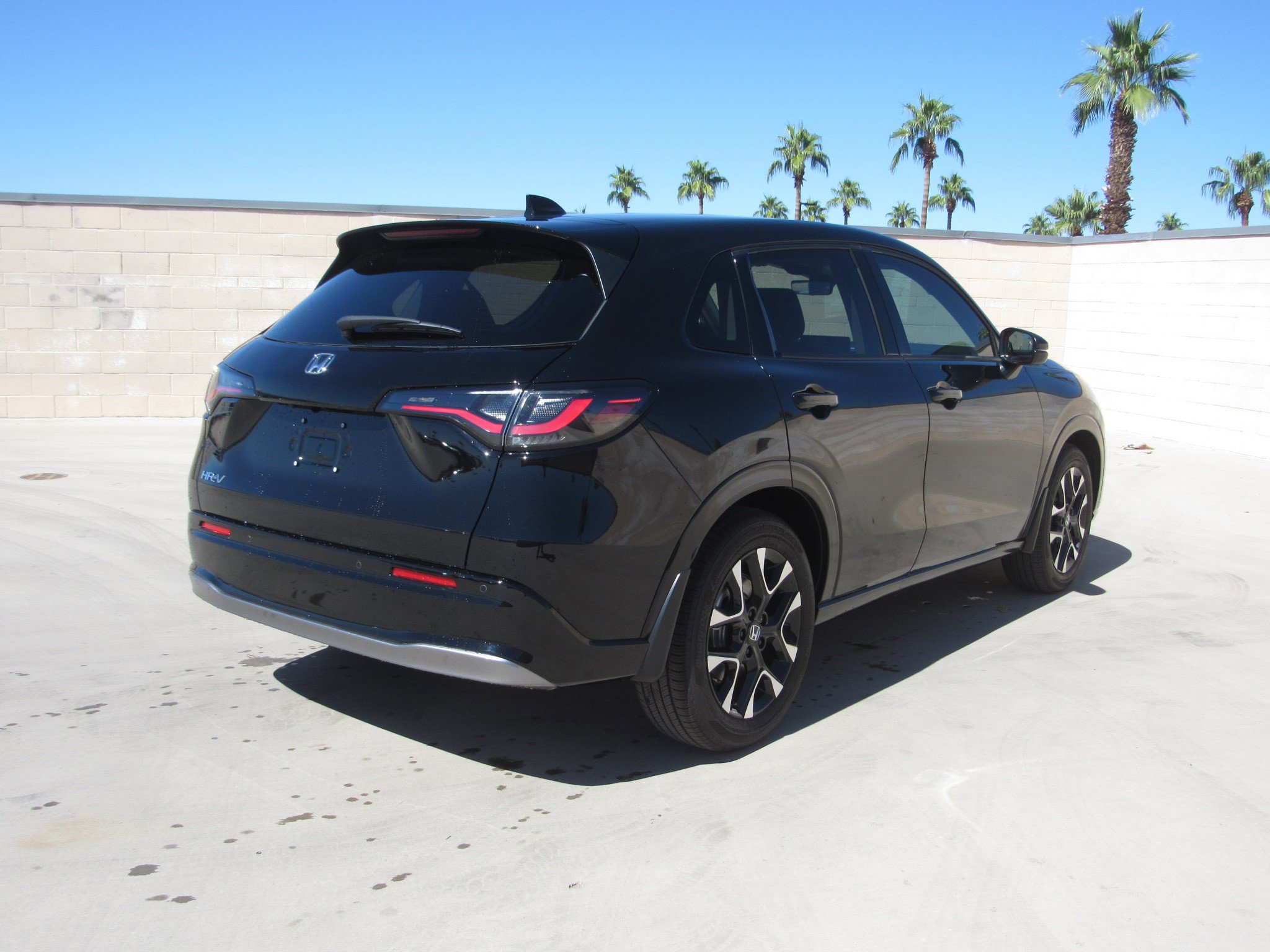 New 2026 Honda HR-V EX-L image 4