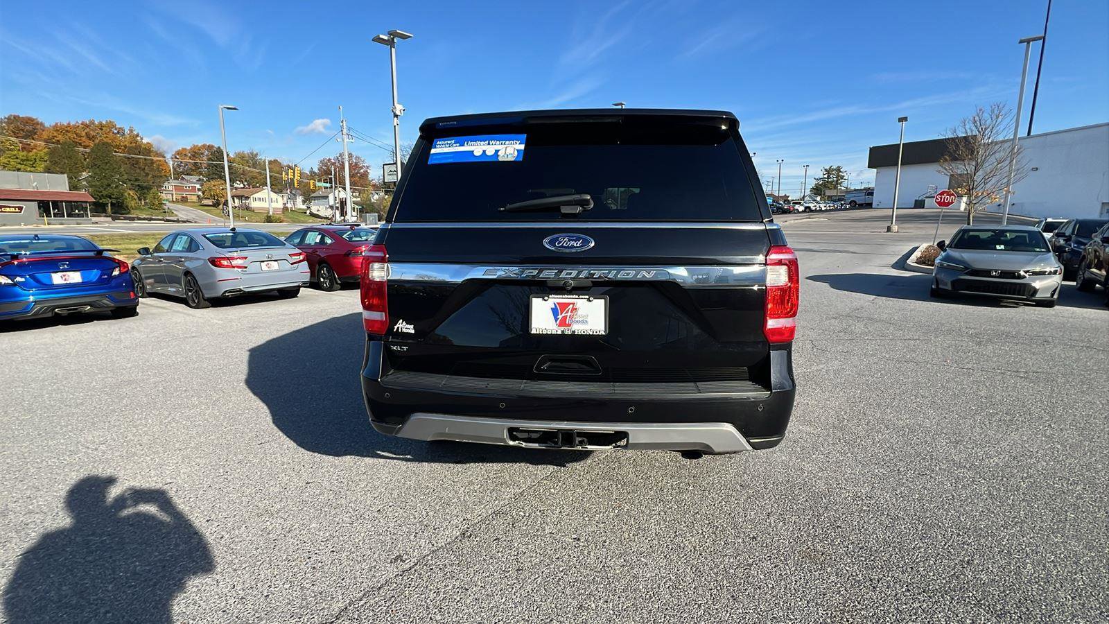 Used 2021 Ford Expedition XLT image 5