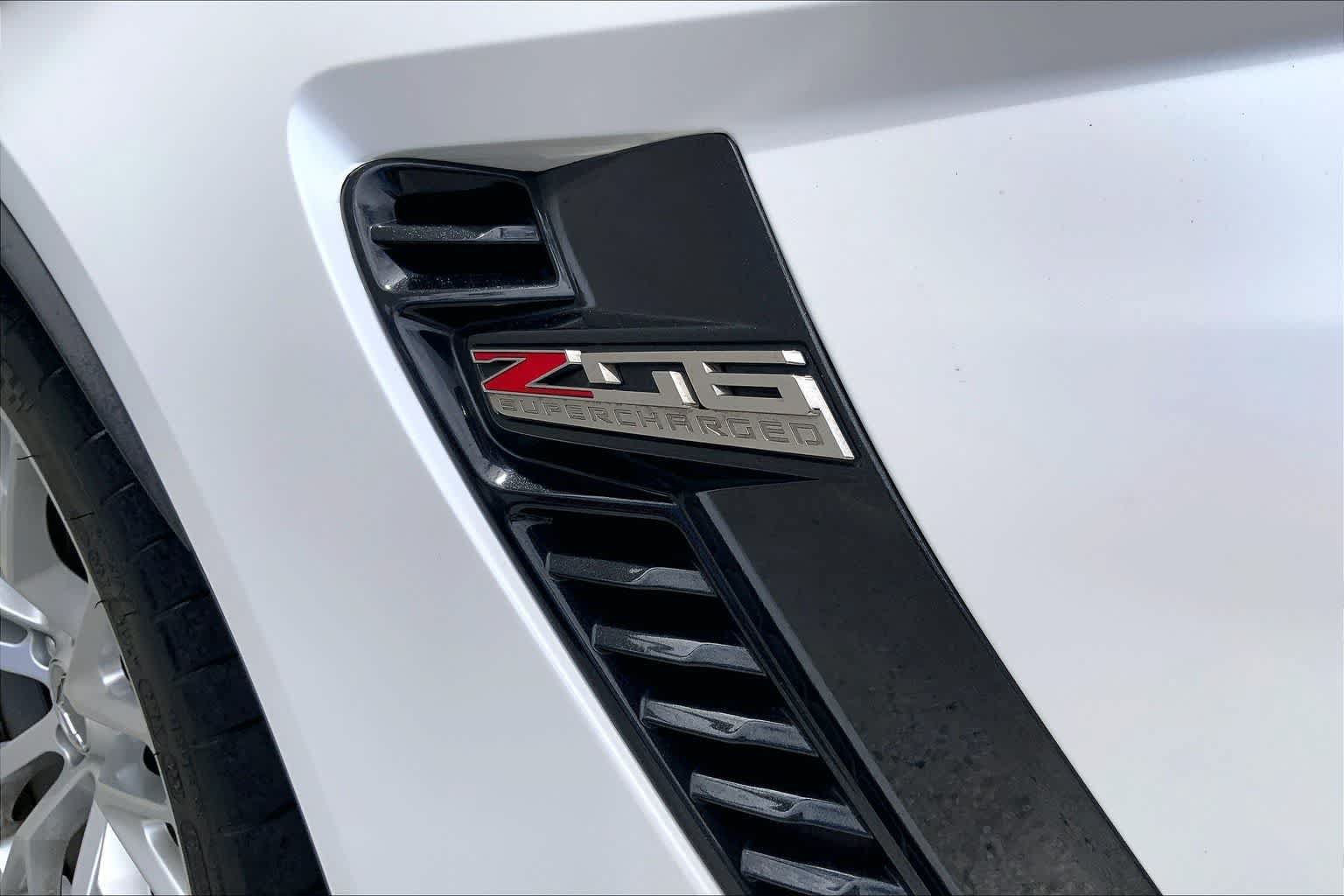 Used 2018 Chevrolet Corvette Z06 w/ Battery Protection Package RWD image 7