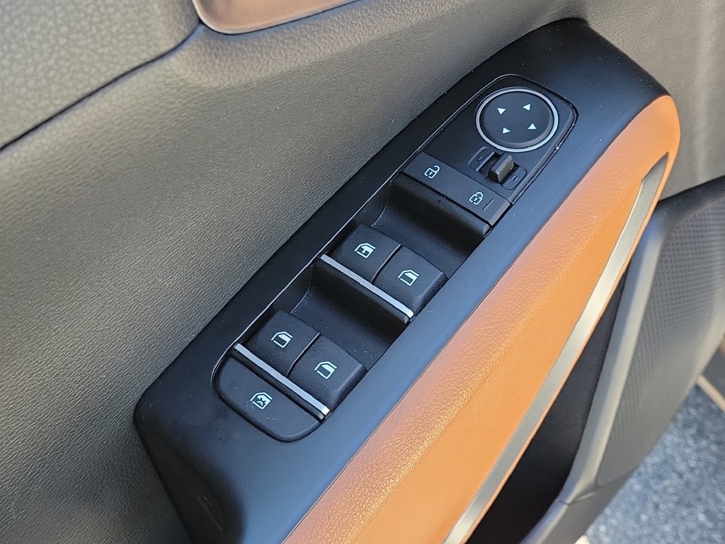 Used 2024 Kia Soul EX w/ EX Designer Package FWD image 17