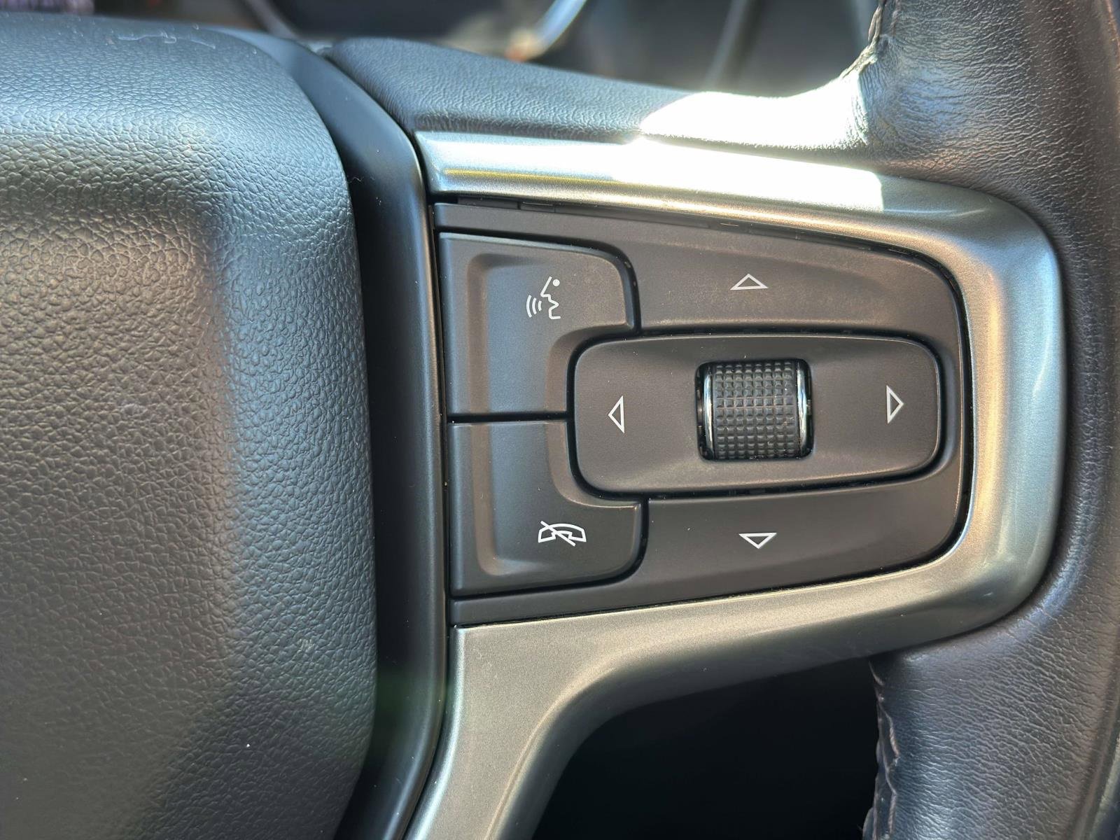 Used 2021 Chevrolet Tahoe Z71 image 15