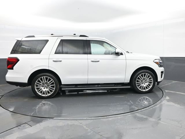 Used 2024 Ford Expedition Limited image 4