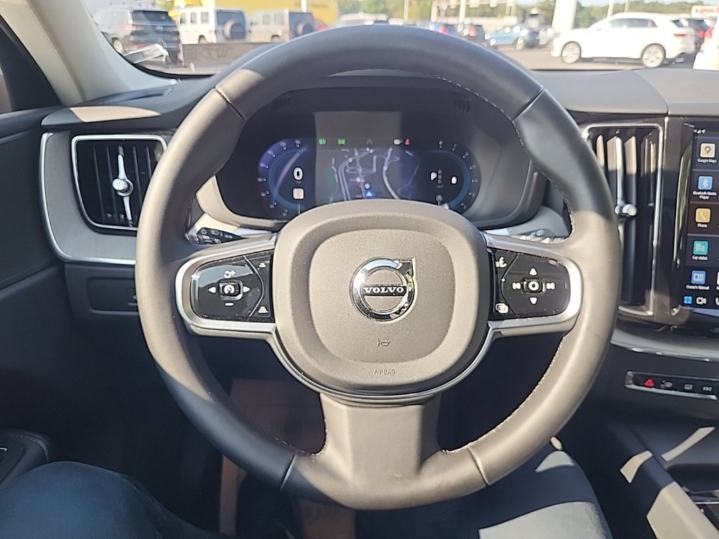 Certified 2025 Volvo XC60 B5 Plus image 23