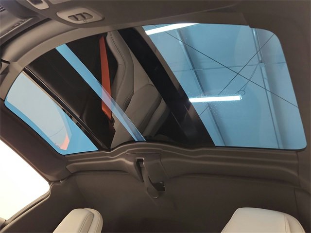 Used 2024 Chevrolet Corvette Stingray Preferred Cpe w/ Z51 Performance Package image 19