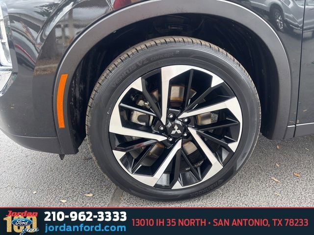 Used 2023 Mitsubishi Outlander SE AWD/4WD image 4