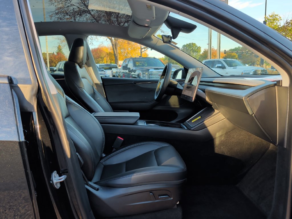 Used 2026 Tesla Model Y Long Range AWD/4WD image 37
