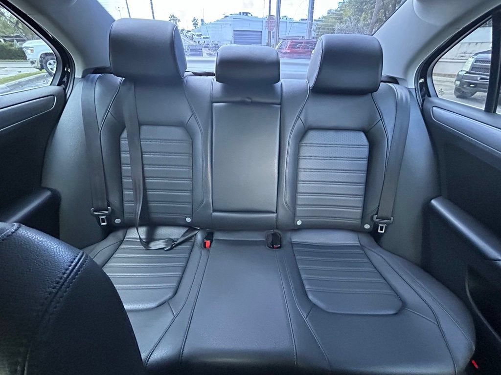 Used 2014 Volkswagen Jetta SEL FWD image 12