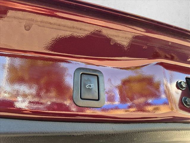 Used 2019 Toyota Highlander XLE AWD/4WD image 7