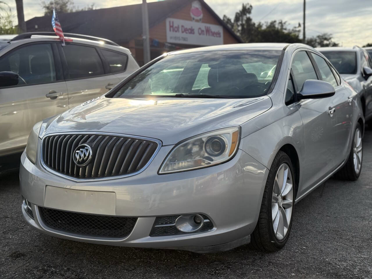 Used 2012 Buick Verano FWD image 3