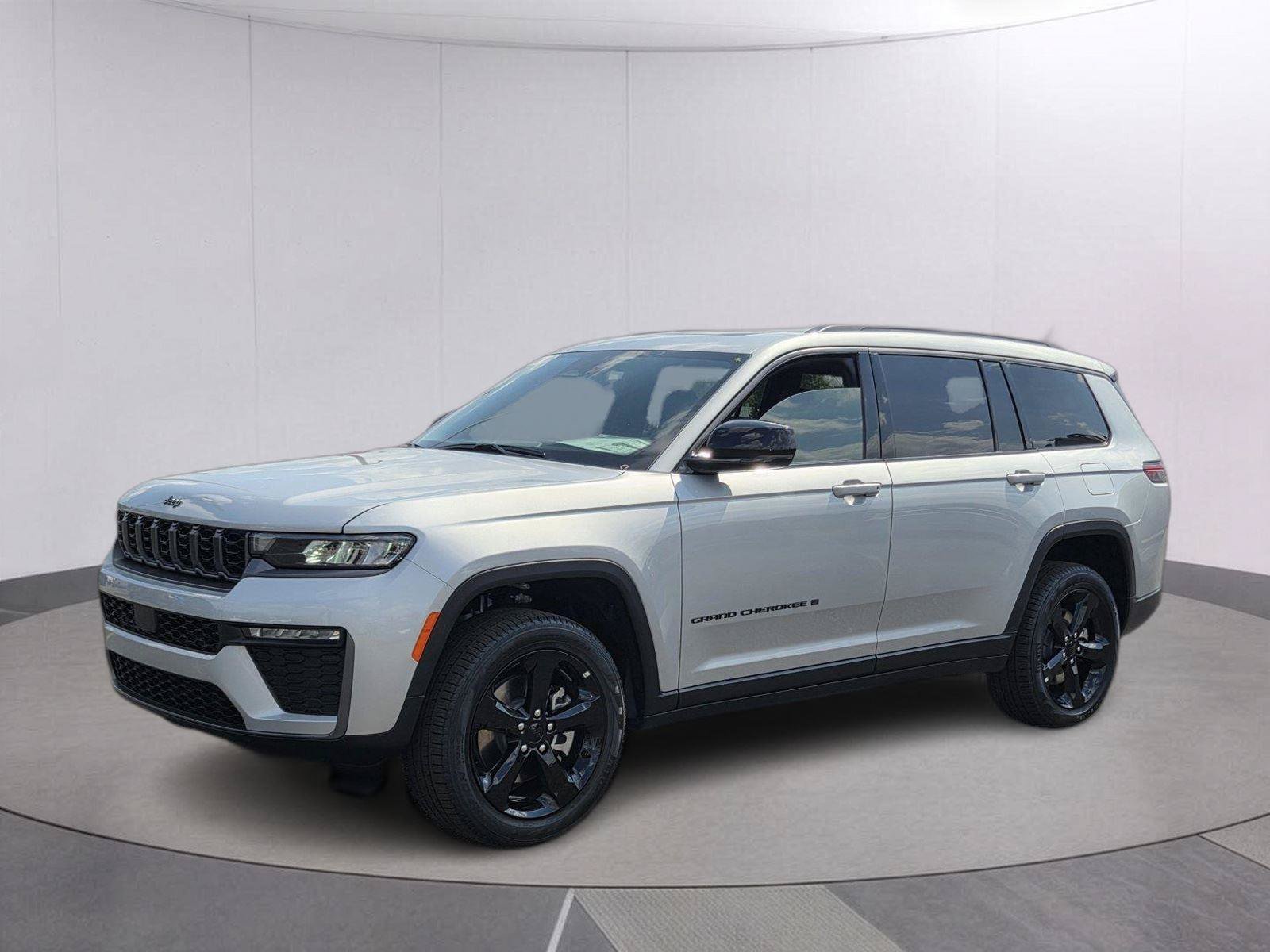 New 2026 Jeep Grand Cherokee L Limited w/ Limited Altitude Package