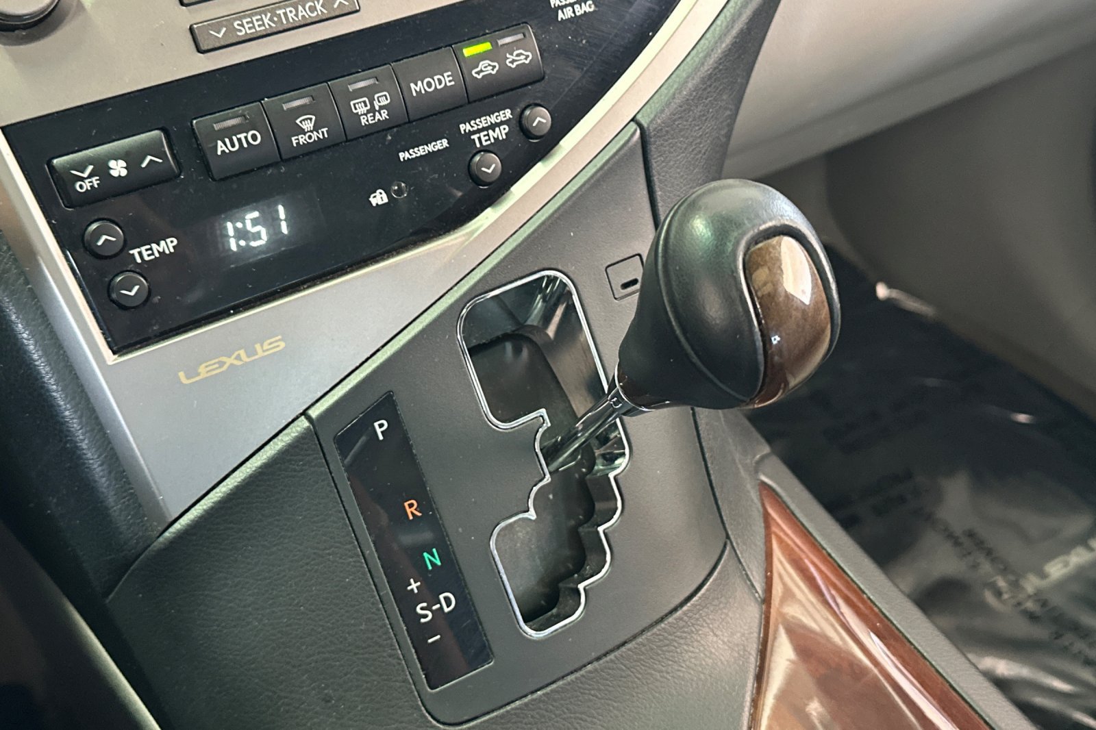 Used 2010 Lexus RX 350 AWD w/ Premium Pkg image 18