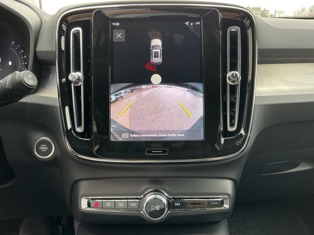 New 2026 Volvo XC40 B4 Core FWD image 13