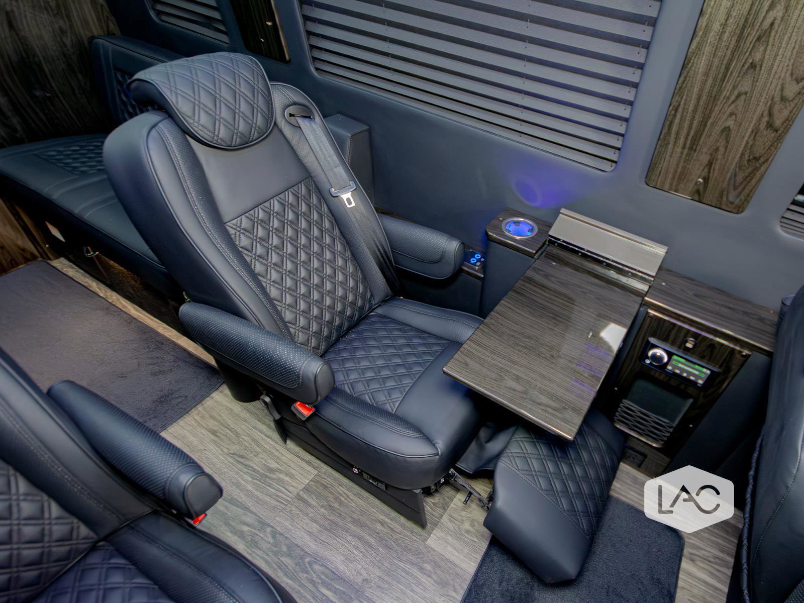 Used 2025 Mercedes-Benz Sprinter 3500 image 35