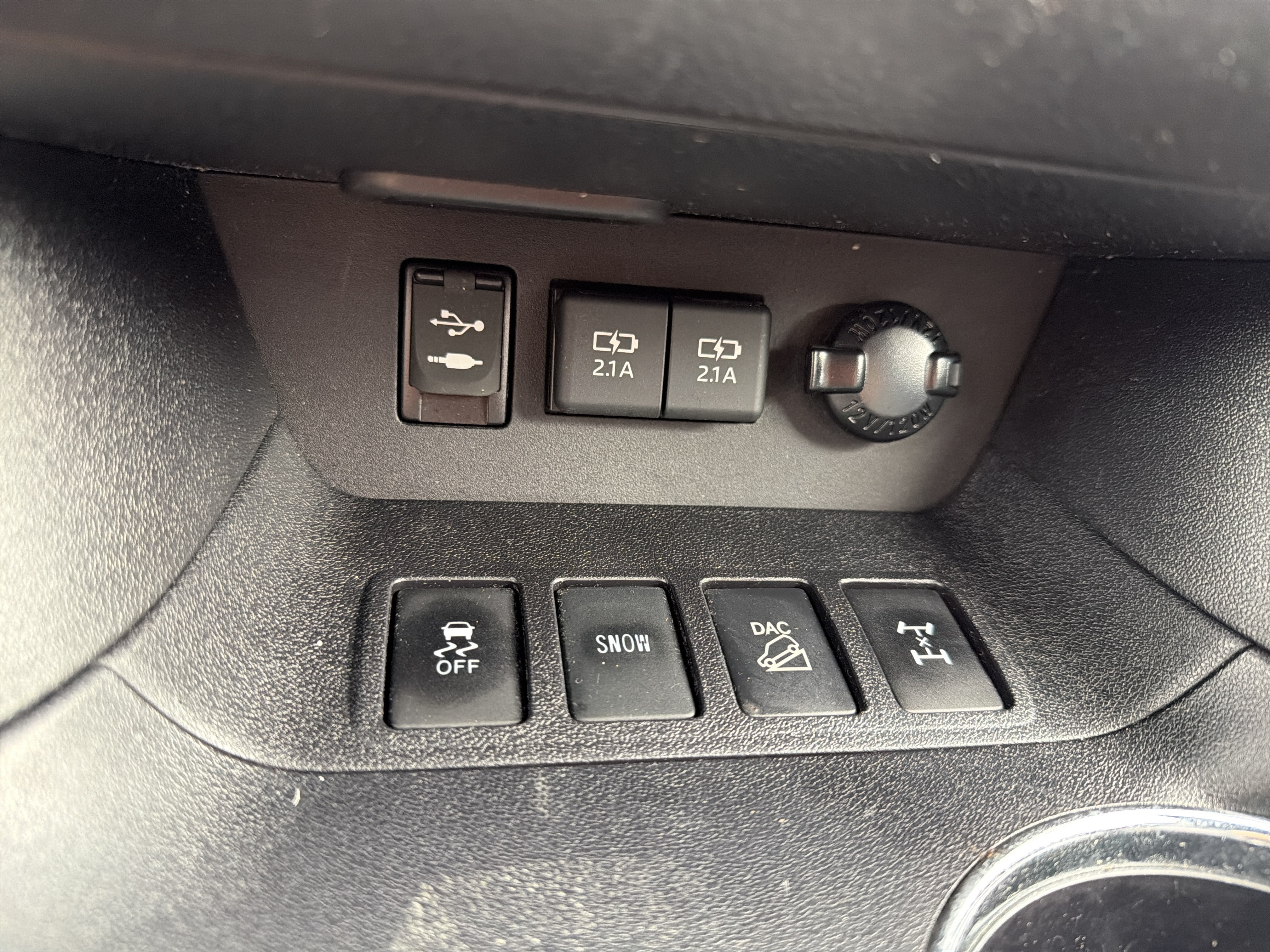 Certified 2019 Toyota Highlander SE AWD/4WD image 21