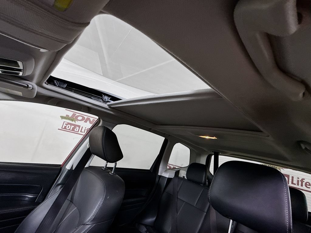 Used 2017 Subaru Forester 2.5i Touring AWD/4WD image 11