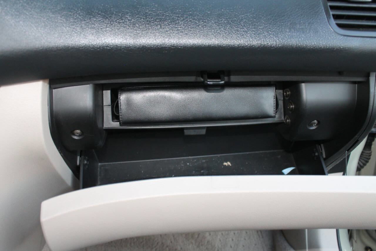 Used 2007 Subaru Outback 2.5i L.L. Bean image 36