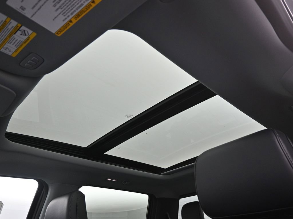 Used 2024 Ford F250 Lariat w/ Tremor Off-Road Package image 10