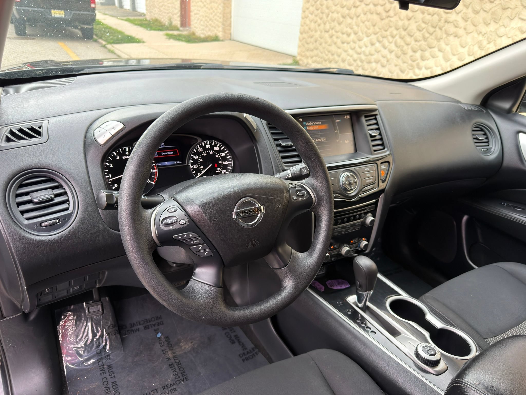 Used 2019 Nissan Pathfinder S AWD/4WD image 15