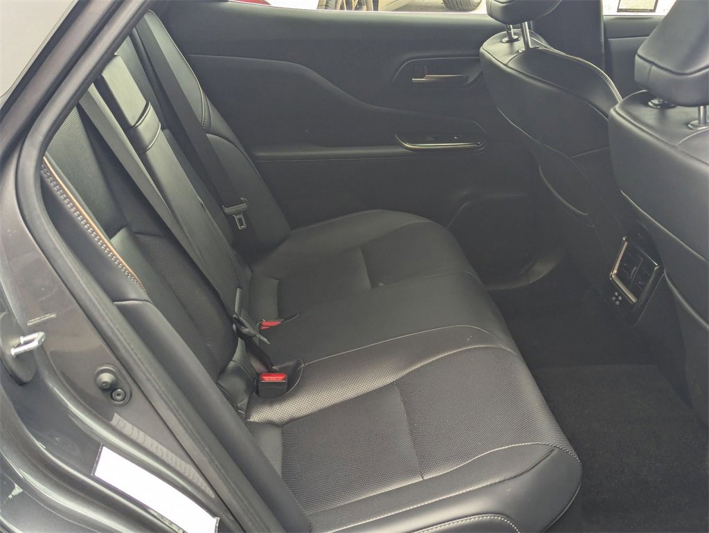 Used 2024 Toyota Crown Limited image 30