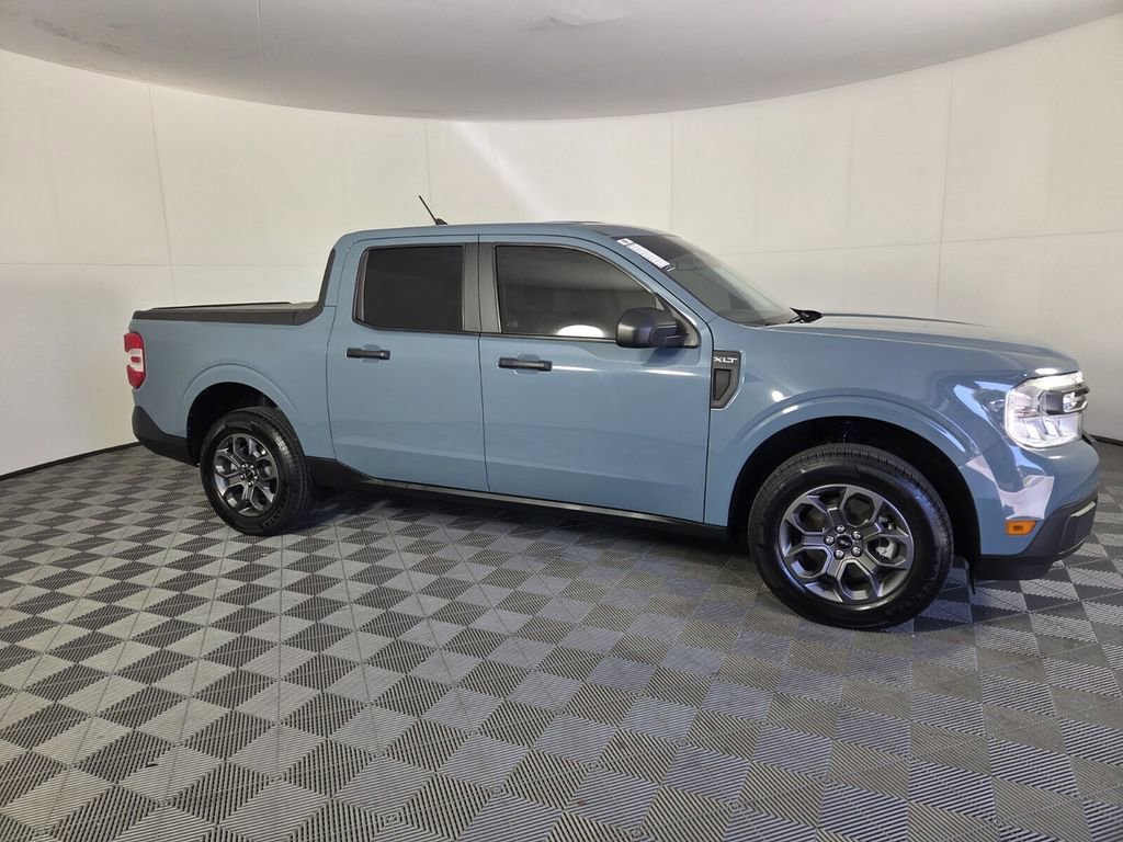 Used 2023 Ford Maverick XLT w/ Equipment Group 300A Standard image 4