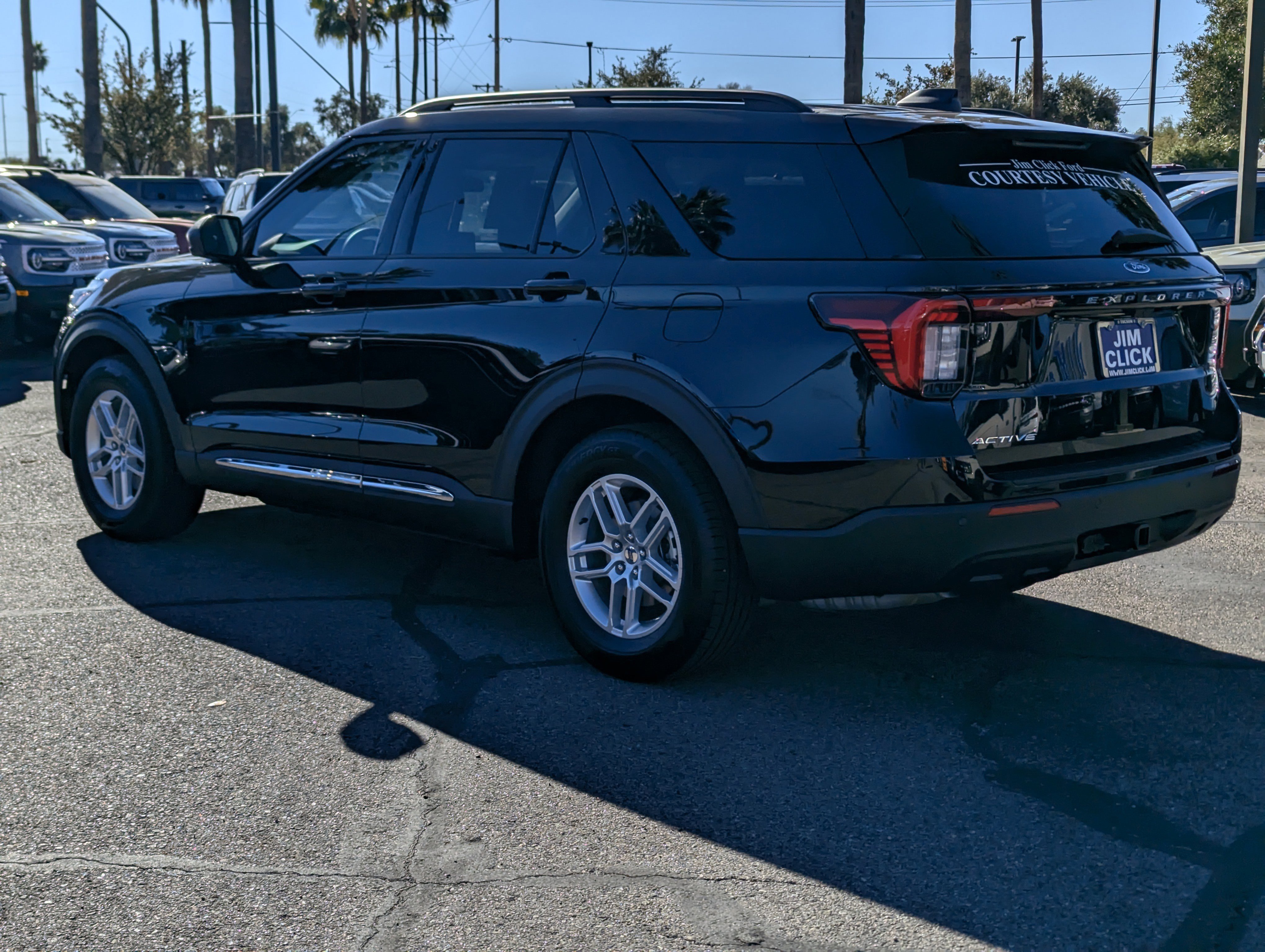 New 2025 Ford Explorer Active image 4