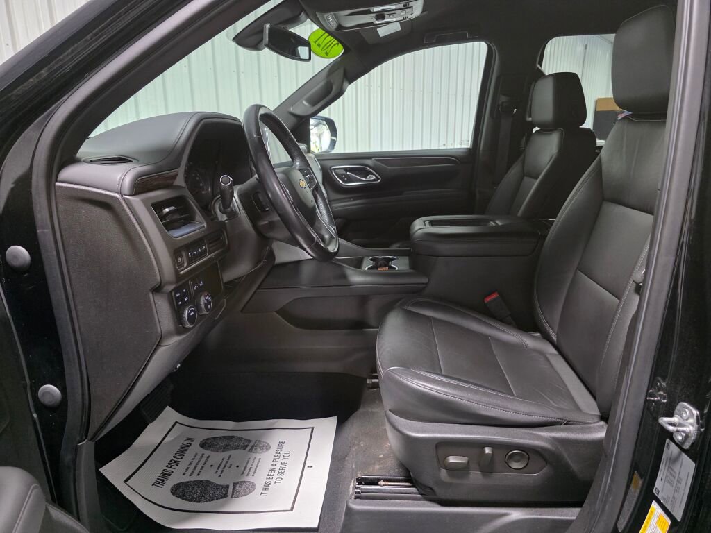 Used 2021 Chevrolet Suburban LT AWD/4WD image 9