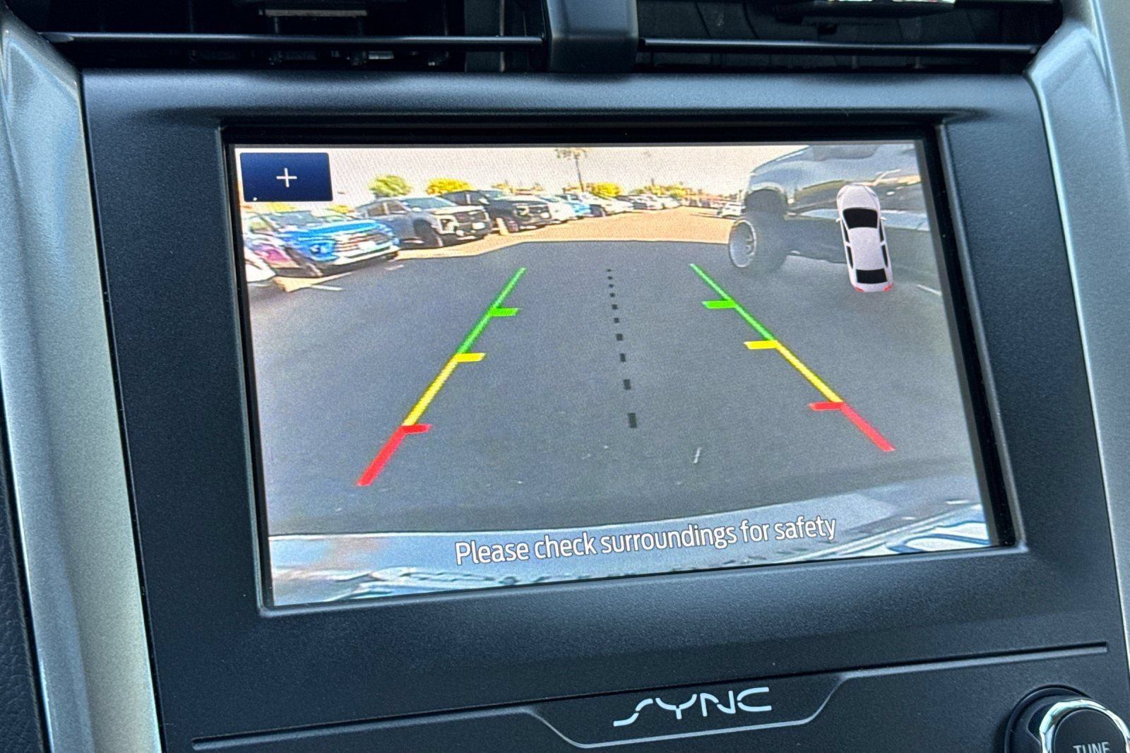 Used 2020 Ford Fusion SE FWD image 27